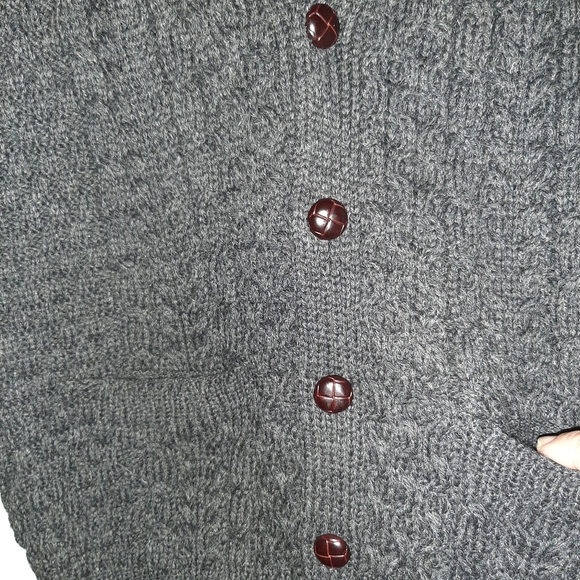Men's Carraig Donn Pure New Wool Waistcoat - Picture 3 of 7